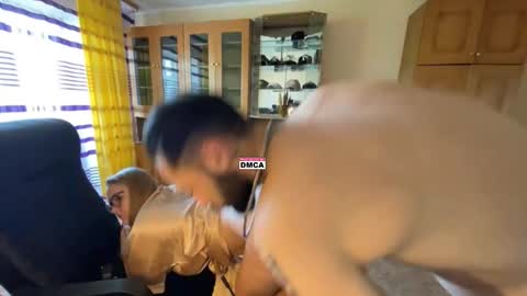 Snapshot of mike_and_anna_ chatting on 11/05/25, 10:59 Mike and anna online show from 11/05/25, 10:59