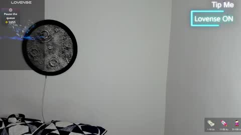 Snapshot of mike_belle chatting on 04/06/26, 01:12 Mike Belle online show from 04/06/26, 01:12