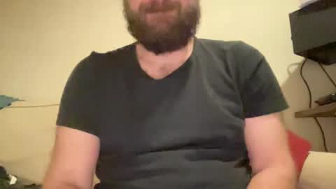 Snapshot of mike_berlin1 chatting on 12/08/24, 01:35 MIke online show from 12/08/24, 01:35