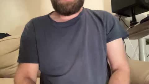 Snapshot of mike_berlin1 chatting on 09/19/25, 09:59 MIke online show from 09/19/25, 09:59