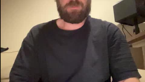 Snapshot of mike_berlin1 chatting on 09/28/25, 12:27 MIke online show from 09/28/25, 12:27