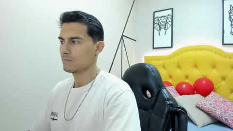 Snapshot of mike_conors chatting on 02/20/26, 01:57 Mike online show from 02/20/26, 01:57