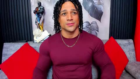   online show from 10/18/25, 03:09