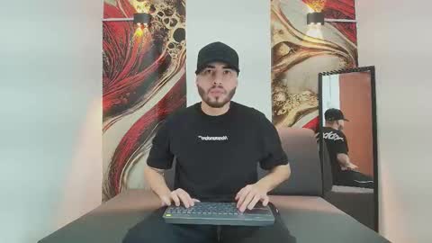 MIKE online show from 12/17/25, 09:32