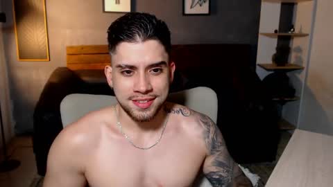 Snapshot of mike_montoya chatting on 06/03/26, 02:25 Mike Montoya online show from 06/03/26, 02:25