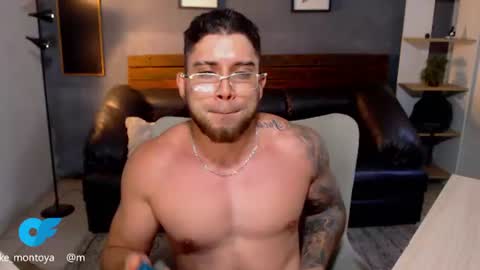 Snapshot of mike_montoya chatting on 07/16/26, 02:34 Mike Montoya online show from 07/16/26, 02:34