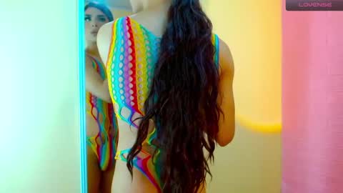 Snapshot of mike_nour chatting on 12/15/24, 06:29 IM MIKE online show from 12/15/24, 06:29