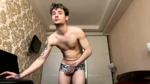 Snapshot of mike_severi chatting on 03/06/26, 07:27 Mike online show from 03/06/26, 07:27