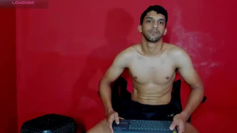 mike_shelby21 online show from 05/04/26, 06:15