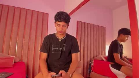 Snapshot of mike_thomsonn chatting on 02/01/26, 07:45 Mike Thomsonn online show from 02/01/26, 07:45