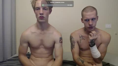 Snapshot of mikeandjax chatting on 01/12/25, 08:47 Hot Buns online show from 01/12/25, 08:47