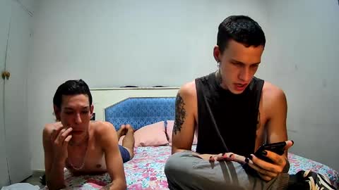 Snapshot of mikeandjax chatting on 04/10/26, 12:43 Hot Buns online show from 04/10/26, 12:43