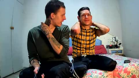 Snapshot of mikeandjax chatting on 04/15/26, 12:23 Hot Buns online show from 04/15/26, 12:23