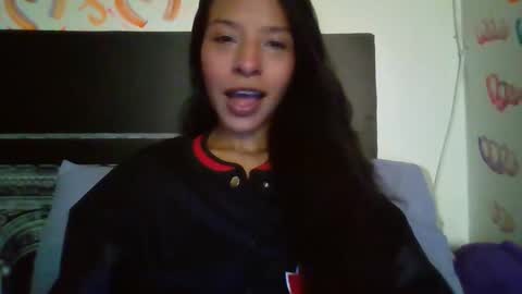 MAITE  MIKE  Sometimes Im with the boy in camera online show from 10/21/25, 09:10