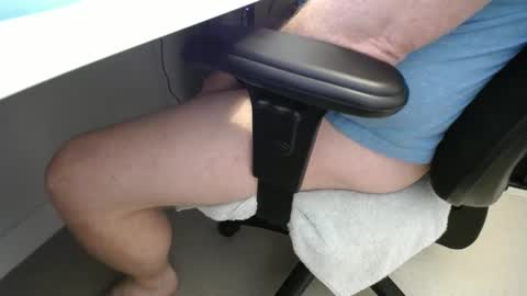 Snapshot of mikeashford chatting on 12/03/24, 01:54 mikeashford online show from 12/03/24, 01:54