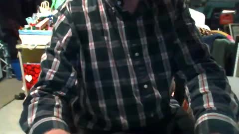 Snapshot of mikeb3200 chatting on 03/27/26, 03:01 mikeb3200 online show from 03/27/26, 03:01