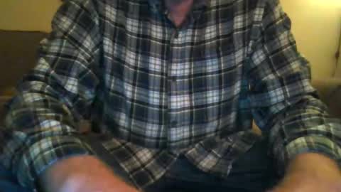 Snapshot of mikeb3200 chatting on 04/26/26, 03:48 mikeb3200 online show from 04/26/26, 03:48