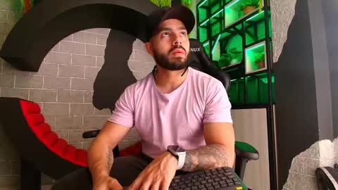 Mike Blare online show from 01/12/25, 07:10