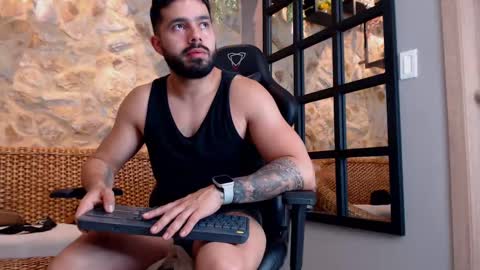 Mike Blare online show from 01/15/25, 11:08