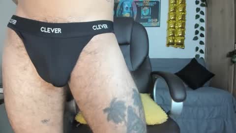 Snapshot of mikee_scooth chatting on 12/23/24, 06:22 mikee_scooth online show from 12/23/24, 06:22