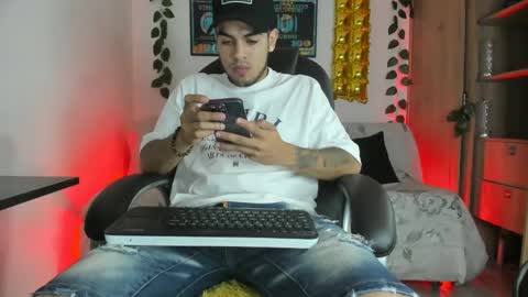 Snapshot of mikee_scooth chatting on 01/07/25, 03:46 mikee_scooth online show from 01/07/25, 03:46