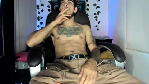 Snapshot of mikee_scooth chatting on 09/15/25, 10:21 mikee_scooth online show from 09/15/25, 10:21