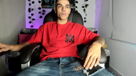 Snapshot of mikee_scooth chatting on 09/21/25, 10:33 mikee_scooth online show from 09/21/25, 10:33