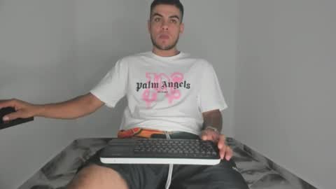 mikee_scooth online show from 11/17/25, 05:52