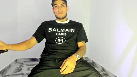 mikee_scooth online show from 11/28/25, 07:05