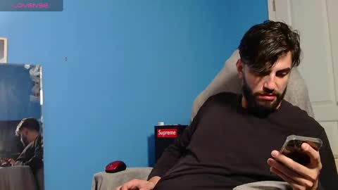 Snapshot of mikehawk1589 chatting on 01/06/25, 09:08 mikehawk1589 online show from 01/06/25, 09:08