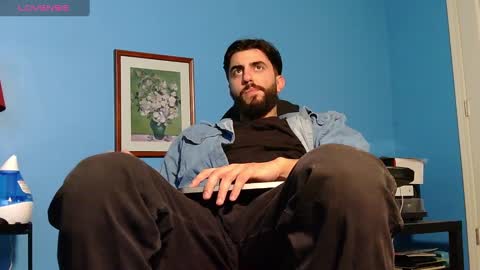 Snapshot of mikehawk1589 chatting on 01/14/25, 03:01 mikehawk1589 online show from 01/14/25, 03:01