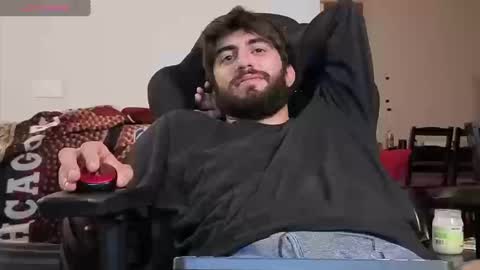 Snapshot of mikehawk1589 chatting on 09/10/25, 04:45 mikehawk1589 online show from 09/10/25, 04:45