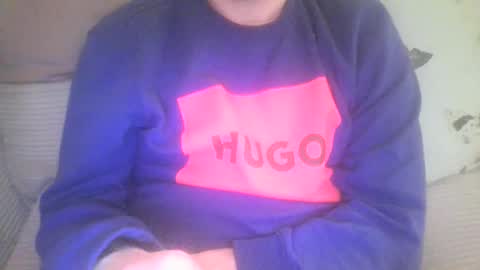 Snapshot of mikehockishuge9 chatting on 02/14/25, 10:58 mikehockishuge9 online show from 02/14/25, 10:58