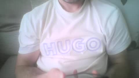 Snapshot of mikehockishuge9 chatting on 10/05/25, 12:58 mikehockishuge9 online show from 10/05/25, 12:58