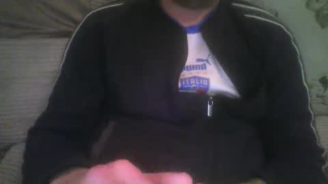 Snapshot of mikehockishuge9 chatting on 11/23/25, 10:09 mikehockishuge9 online show from 11/23/25, 10:09