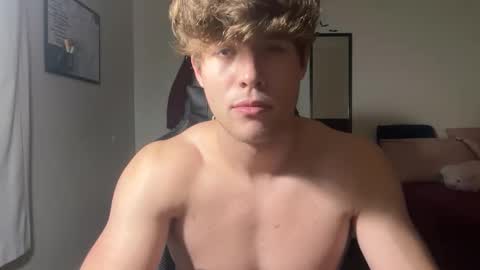 Snapshot of mikeiron126150 chatting on 11/14/25, 12:09 mikeiron126150 online show from 11/14/25, 12:09