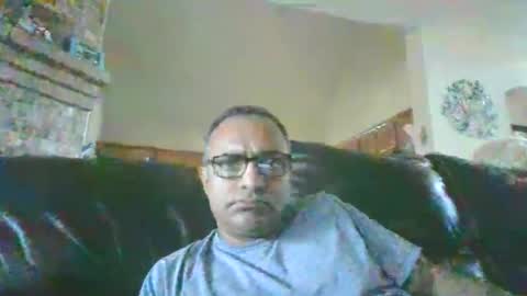 Snapshot of mikej143 chatting on 09/28/25, 03:39 mikej143 online show from 09/28/25, 03:39