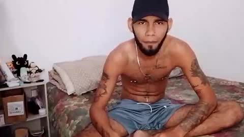 mikeking_leandroking online show from 10/22/25, 01:44