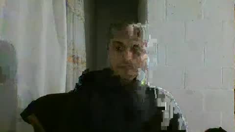 Snapshot of mikelgold1 chatting on 12/06/24, 01:07 mikelgold1 online show from 12/06/24, 01:07