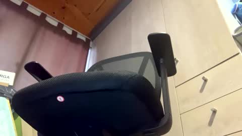 Snapshot of miker1239 chatting on 09/16/25, 01:56 miker1239 online show from 09/16/25, 01:56