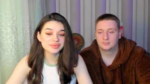 Snapshot of mikestoun chatting on 12/18/24, 01:02 mikestoun online show from 12/18/24, 01:02