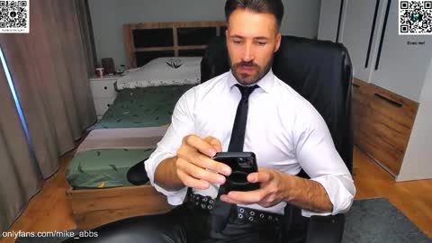 Mike    online show from 10/11/25, 12:58