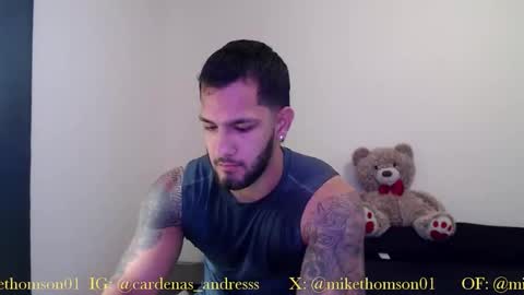 Snapshot of mikethomson01 chatting on 10/11/25, 09:13 Mike online show from 10/11/25, 09:13