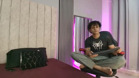 Snapshot of mikey_banji chatting on 09/10/25, 04:56 mikey_banji online show from 09/10/25, 04:56
