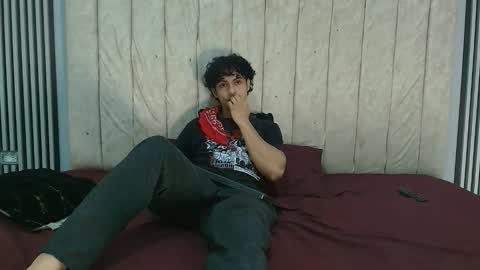 Snapshot of mikey_banji chatting on 09/29/25, 12:32 mikey_banji online show from 09/29/25, 12:32