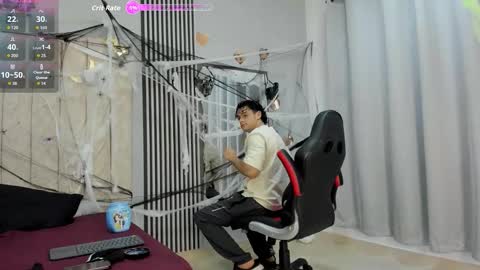 Snapshot of mikey_banji chatting on 10/20/25, 12:38 mikey_banji online show from 10/20/25, 12:38