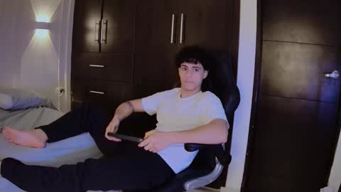 mikey_banji online show from 12/14/25, 01:05