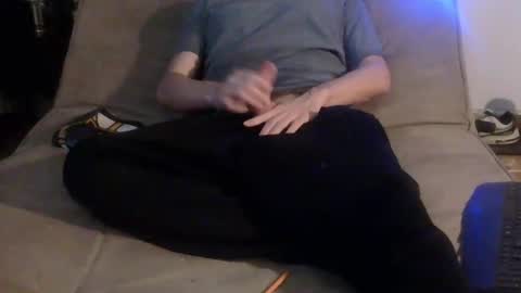 Snapshot of mikey_silver chatting on 12/15/24, 03:24 mikey_silver online show from 12/15/24, 03:24