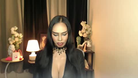 Mistress MikeyAlawi online show from 01/23/25, 07:11