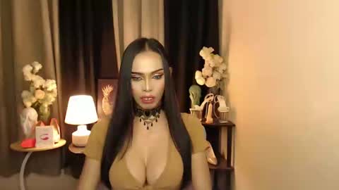 Mistress MikeyAlawi online show from 02/03/25, 11:31